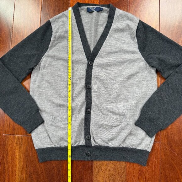 J Crew Men's Cardigan Sweater 100% Merino Wool Two Tone Gray Preppy Size L - Picture 10 of 10